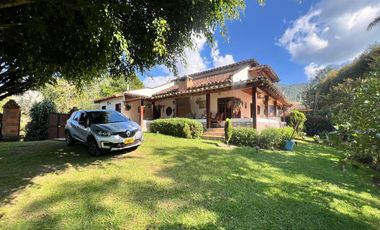 FINCA EN VENTA UBICADA EN EL CARMEN DE VIBORAL SECTOR VEREDA SONADORA