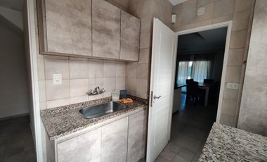 Casa con pileta en los Jazmines Pilar del Este