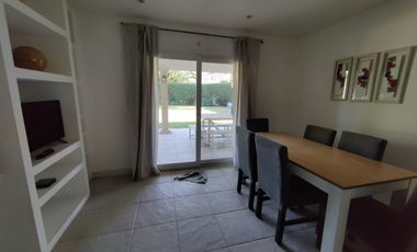Casa con pileta en los Jazmines Pilar del Este