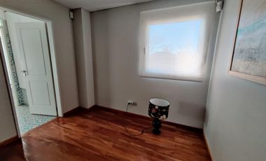 Casa con pileta en los Jazmines Pilar del Este