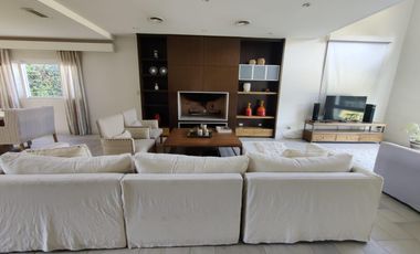 Casa con pileta en los Jazmines Pilar del Este