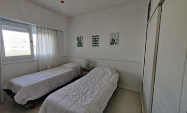 Casa con pileta en los Jazmines Pilar del Este