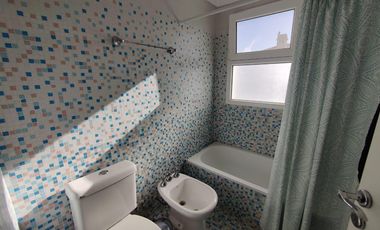 Casa con pileta en los Jazmines Pilar del Este