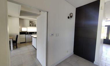 Casa con pileta en los Jazmines Pilar del Este