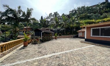 HERMOSA CASA FINCA SABANETA