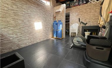 HERMOSA CASA FINCA SABANETA