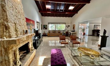 HERMOSA CASA FINCA SABANETA