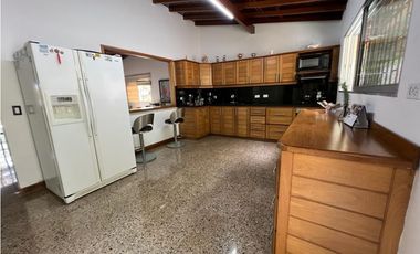 HERMOSA CASA FINCA SABANETA