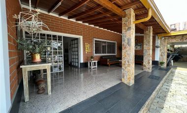 HERMOSA CASA FINCA SABANETA