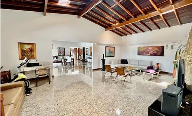 HERMOSA CASA FINCA SABANETA