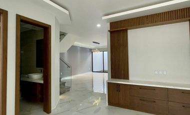 CASA EN VENTA EN VALLE IMPERIAL