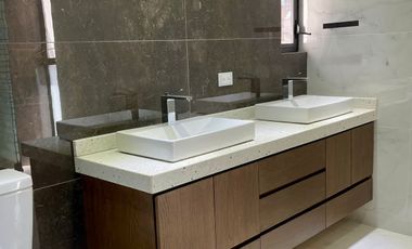 CASA EN VENTA EN VALLE IMPERIAL