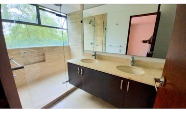 APARTAMENTO CON AMPLIOS ESPACIOS EN SAN LUCAS