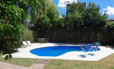 Quinta en venta - 4 Dormitorios 2 Baños - 700Mts2 - Tortuguitas