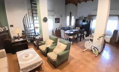 Quinta en venta - 4 Dormitorios 2 Baños - 700Mts2 - Tortuguitas