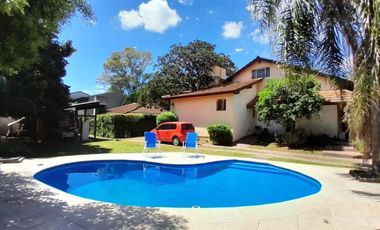 Quinta en venta - 4 Dormitorios 2 Baños - 700Mts2 - Tortuguitas