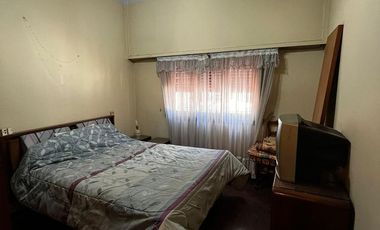 Casa con departamento en Munro - APTO CREDITO