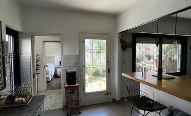 Casa con departamento en Munro - APTO CREDITO