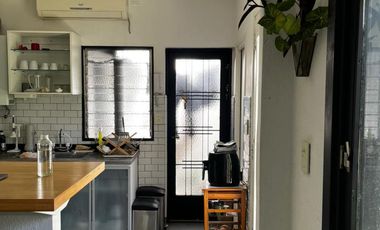 Casa con departamento en Munro - APTO CREDITO