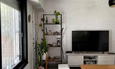 Casa con departamento en Munro - APTO CREDITO