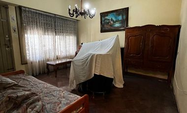 Casa con departamento en Munro - APTO CREDITO