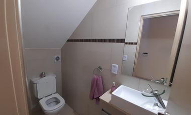VENDE DUPLEX EN CENTENARIO
