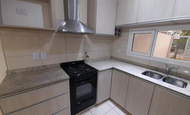 VENDE DUPLEX EN CENTENARIO