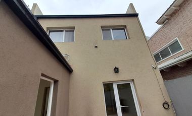 VENDE DUPLEX EN CENTENARIO