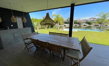 Casa en  Alquiler Cabos del Lago Nordelta
