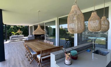 Casa en  Alquiler Cabos del Lago Nordelta