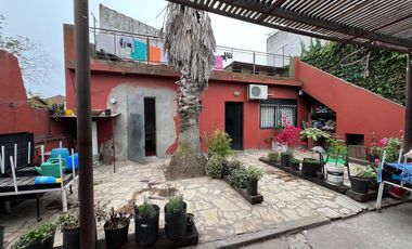 Casa tres ambientes con terraza y garage a la Venta en Wilde