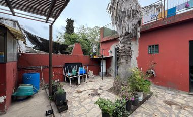 Casa tres ambientes con terraza y garage a la Venta en Wilde