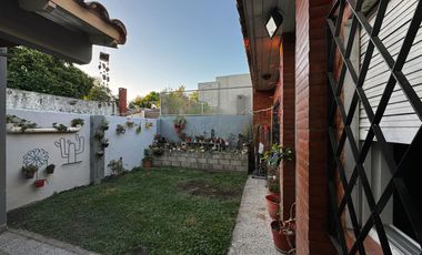 Florida Mitre - Excelente ubicación - Casa 3 amb con garaje y Patio-Jardín!