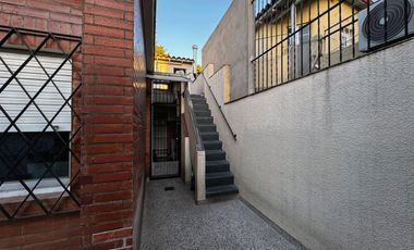 Florida Mitre - Excelente ubicación - Casa 3 amb con garaje y Patio-Jardín!