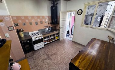 Florida Mitre - Excelente ubicación - Casa 3 amb con garaje y Patio-Jardín!