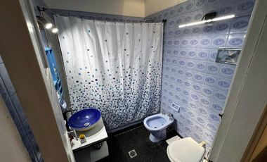 Florida Mitre - Excelente ubicación - Casa 3 amb con garaje y Patio-Jardín!