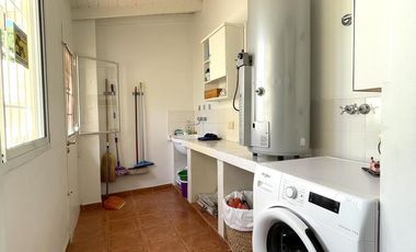 Casa en  Venta en Vte. Lopez - 5 amb.