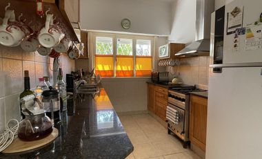 Casa en  Venta en Vte. Lopez - 5 amb.