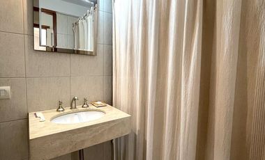 Casa en  Venta en Vte. Lopez - 5 amb.