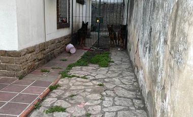 Venta de Chalet 2 Amb.  en Ramos Mejía  S/Avenida