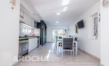 3 dormitorios con pileta y jardin alquiler anual.