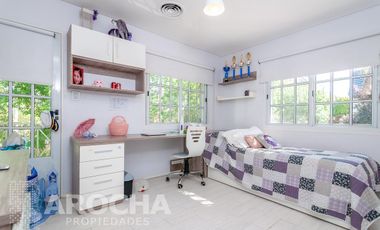 3 dormitorios con pileta y jardin alquiler anual.