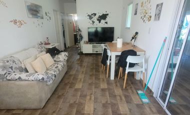 Casa en venta - 2 Dormitorios 2 Baños - Cochera - 480Mts2 - San Vicente