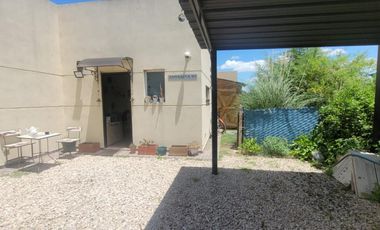 Casa en venta - 2 Dormitorios 2 Baños - Cochera - 480Mts2 - San Vicente