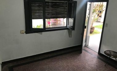 PH en venta - 2 Dormitorios 1 Baño - 75Mts2 - Lanús