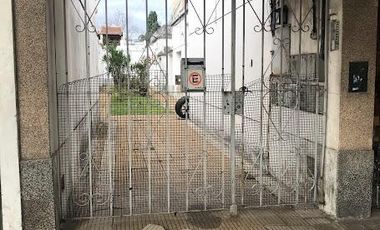 PH en venta - 2 Dormitorios 1 Baño - 75Mts2 - Lanús