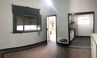 PH en venta - 2 Dormitorios 1 Baño - 75Mts2 - Lanús