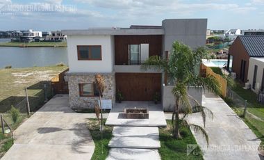 Casa en  San Sebastian