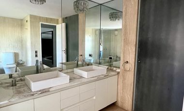 Departamento en venta 4 ambientes màs dependencia Las Cañitas, seguridad 24hs, cocheras