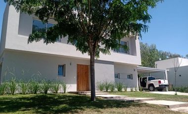 Casa en venta San Matías Escobar